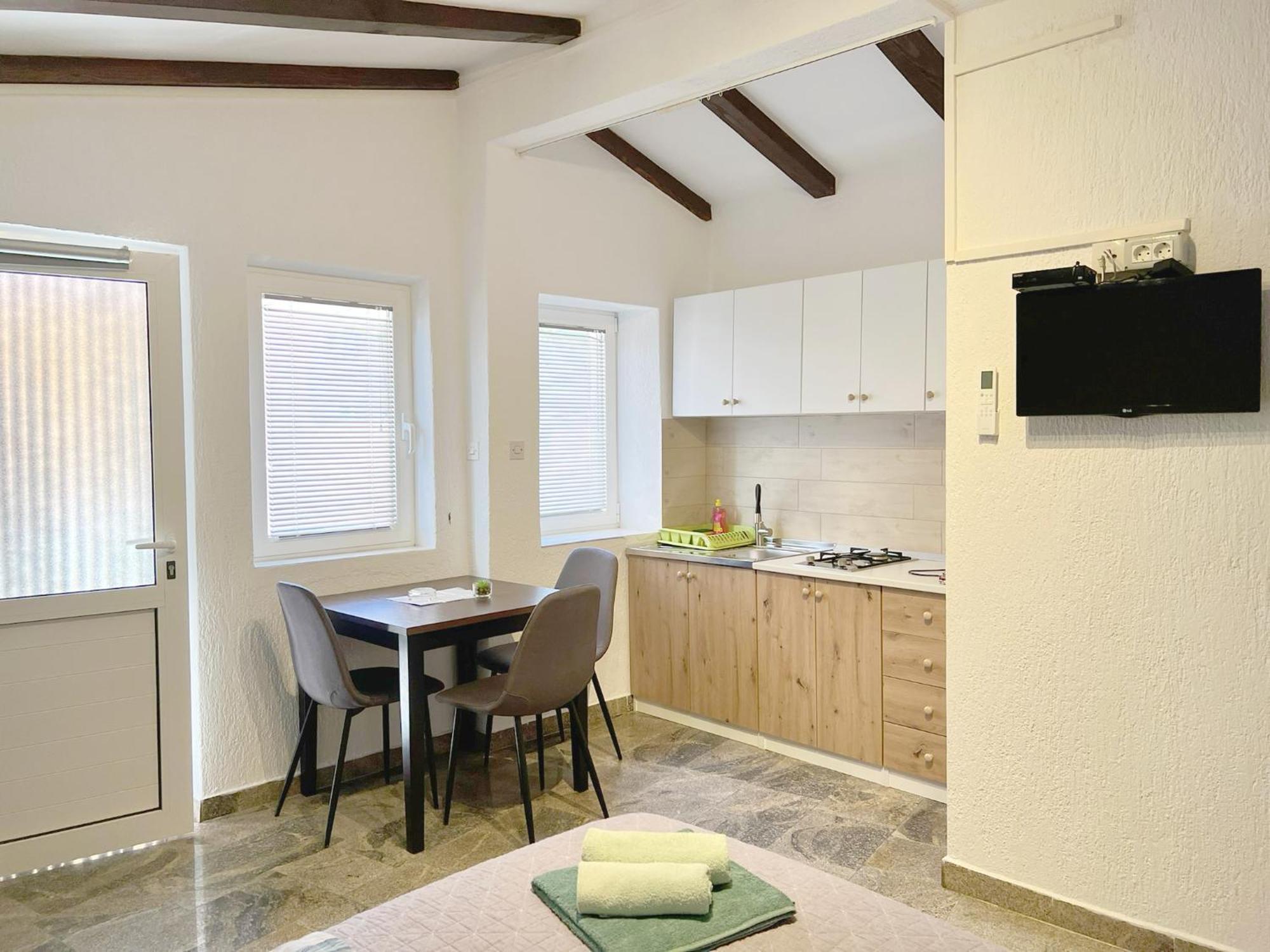 Apartments Ares Ровінь Екстер'єр фото