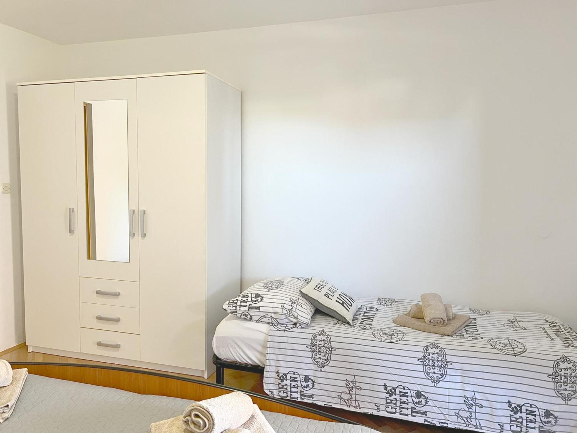 Apartments Ares Ровінь Екстер'єр фото