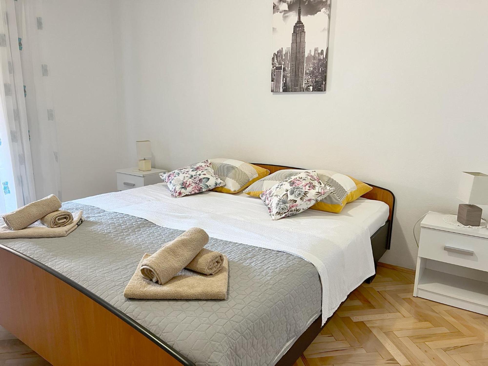 Apartments Ares Ровінь Екстер'єр фото