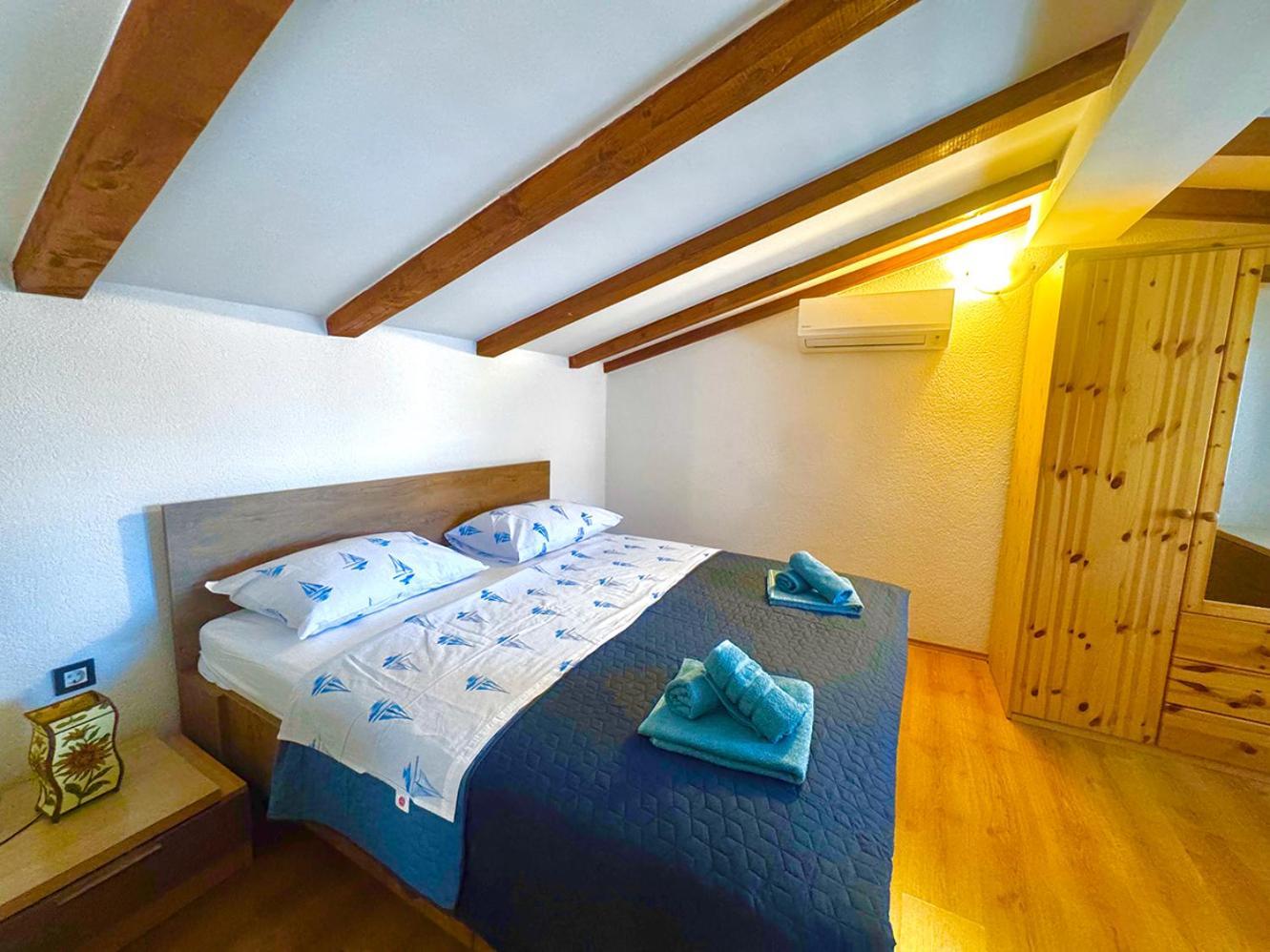 Apartments Ares Ровінь Екстер'єр фото